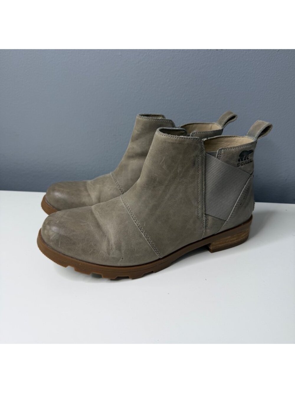 SOREL emelie chelsea waterproof boots in quarry gray taupe leather size 9